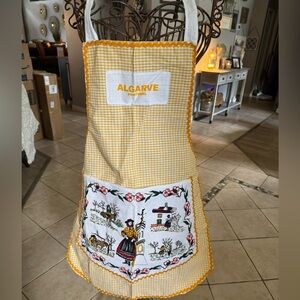 Kitchen Women Apron Floral Made in Portugal Like New